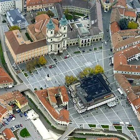 City Center Strand *